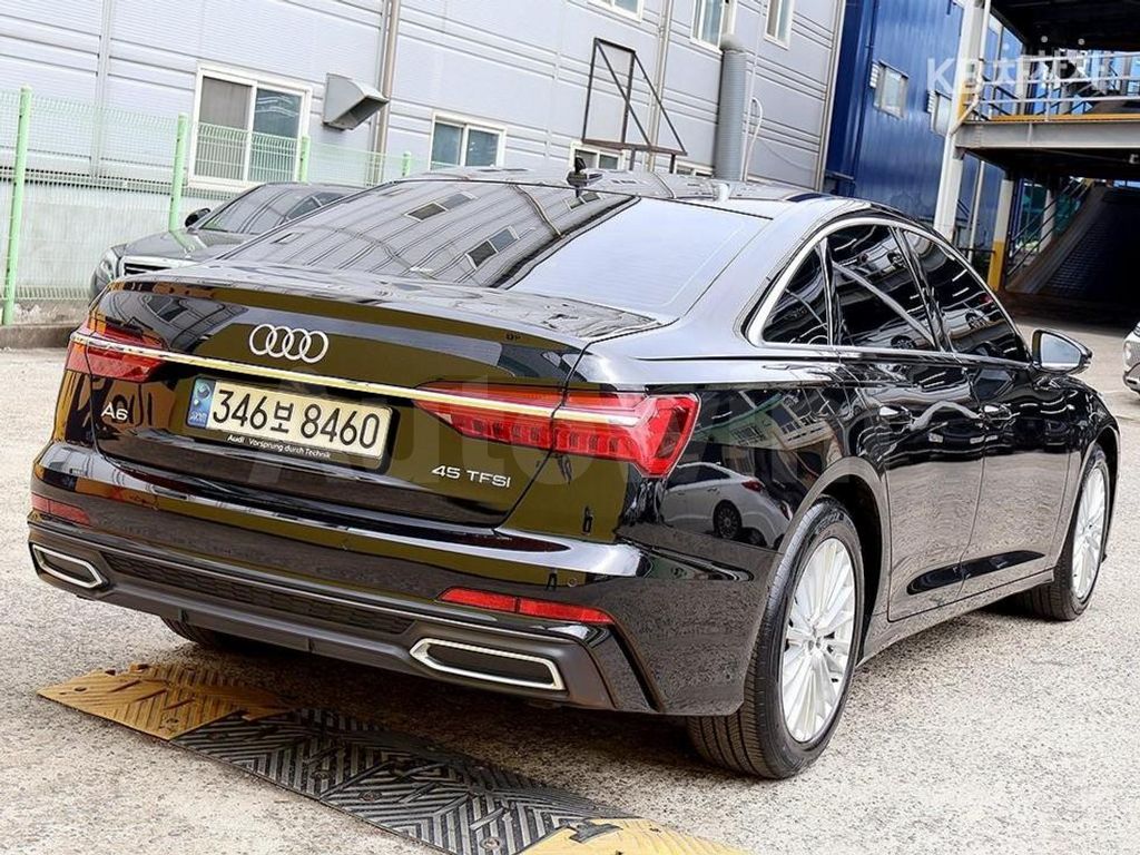 Audi A6(C8) 40 TDI Premium — снимка 4