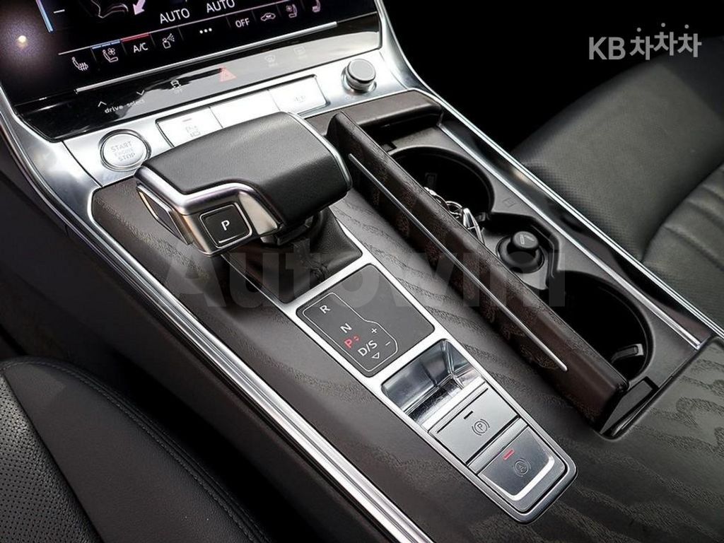 Audi A6(C8) 40 TDI Premium — снимка 7