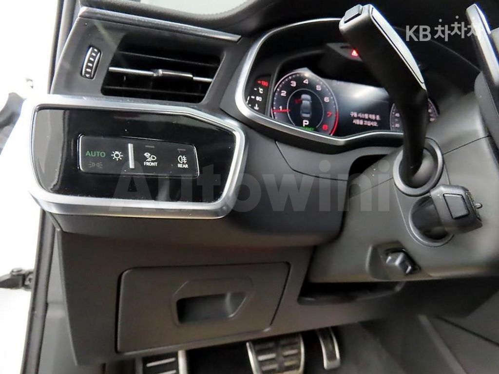 Audi A6(C8) 45 TFSI Quattro Premium — снимка 12