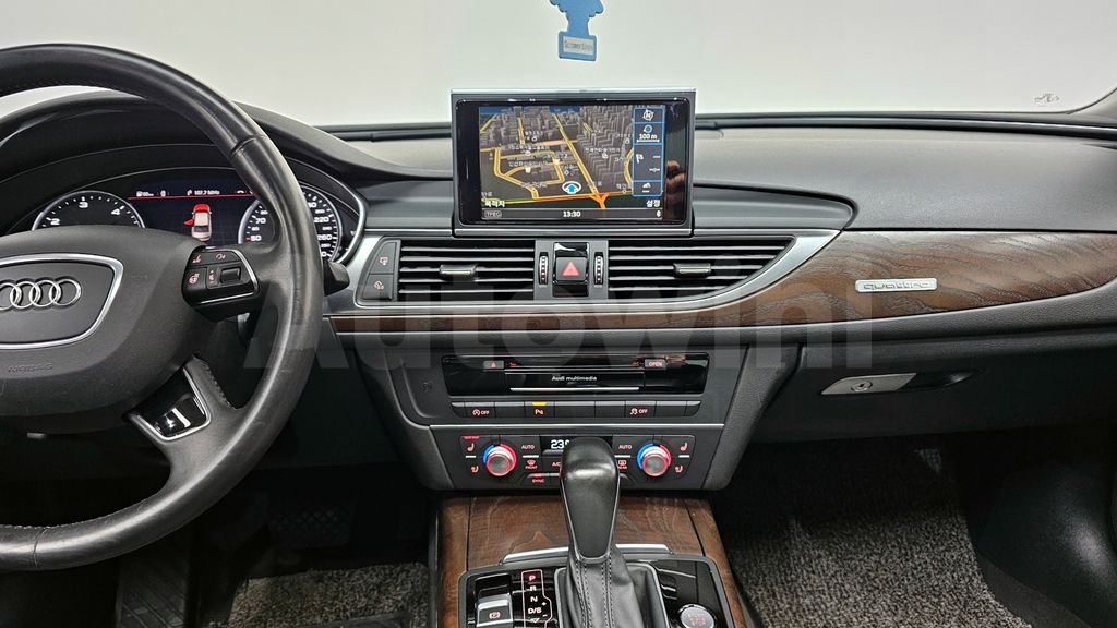 Audi New A6 35 TDI Quattro Premium C7 — снимка 19