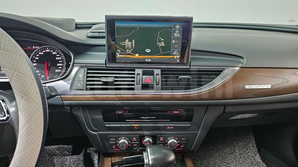 Audi New A6 40 TFSI Quattro Dynamic C7 — снимка 14