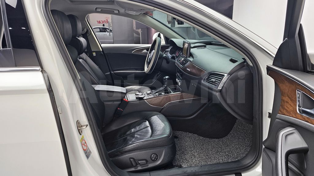 Audi New A6 40 TFSI Quattro Dynamic C7 — снимка 10