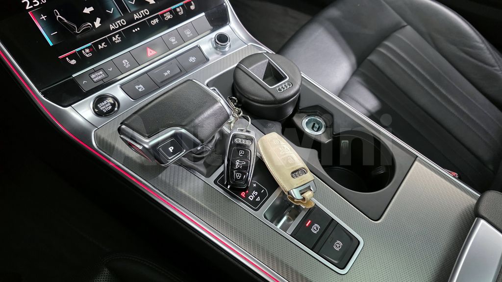 Audi A6(C8) 45 TFSI — снимка 9