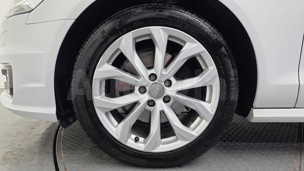 Audi New A6 35 TDI Premium C7 — снимка 6