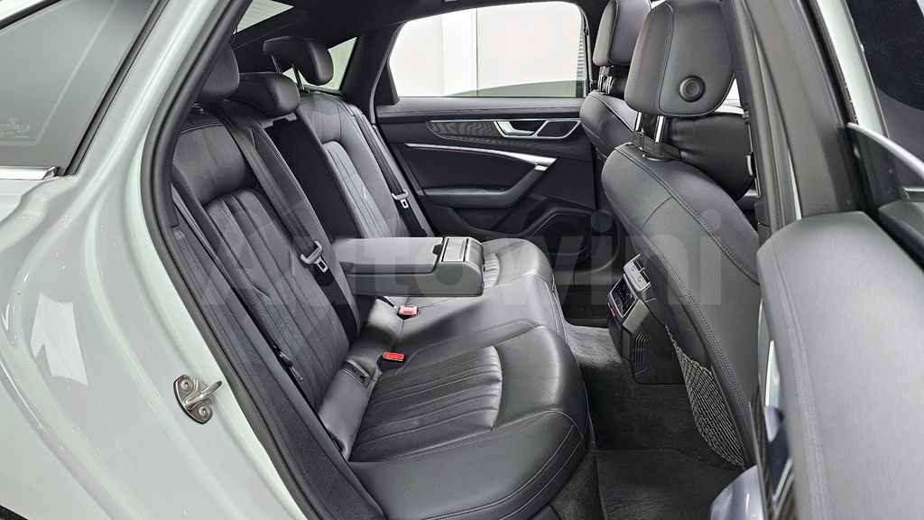 Audi A6(C8) 45 TFSI Premium — снимка 13