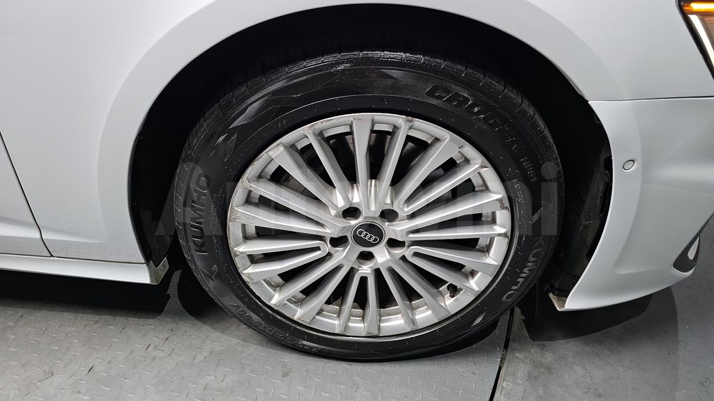 Audi A6(C8) 45 TFSI Premium — снимка 5