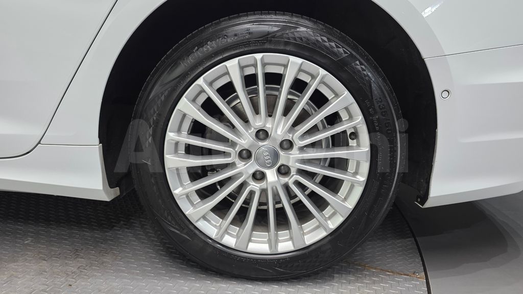 Audi A6(C8) 40 TDI Quattro Premium — снимка 5