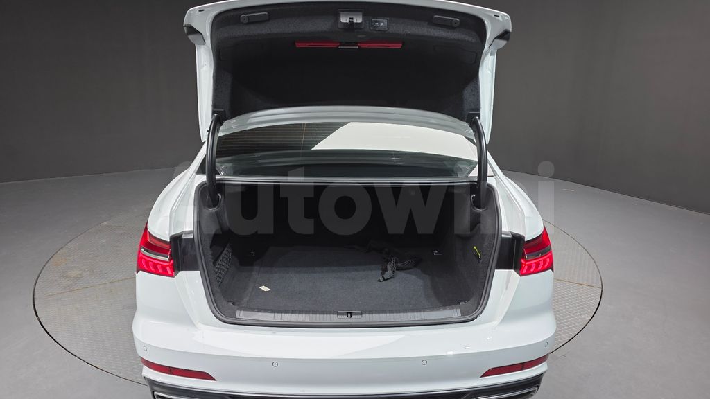 Audi A6(C8) 40 TDI Quattro Premium — снимка 20