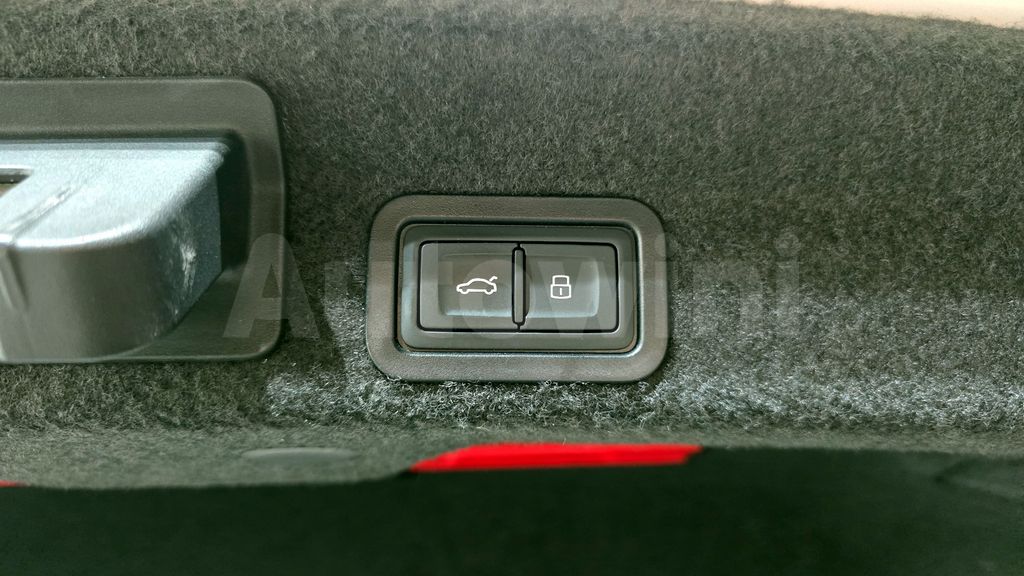 Audi A6(C8) 40 TDI Premium — снимка 20
