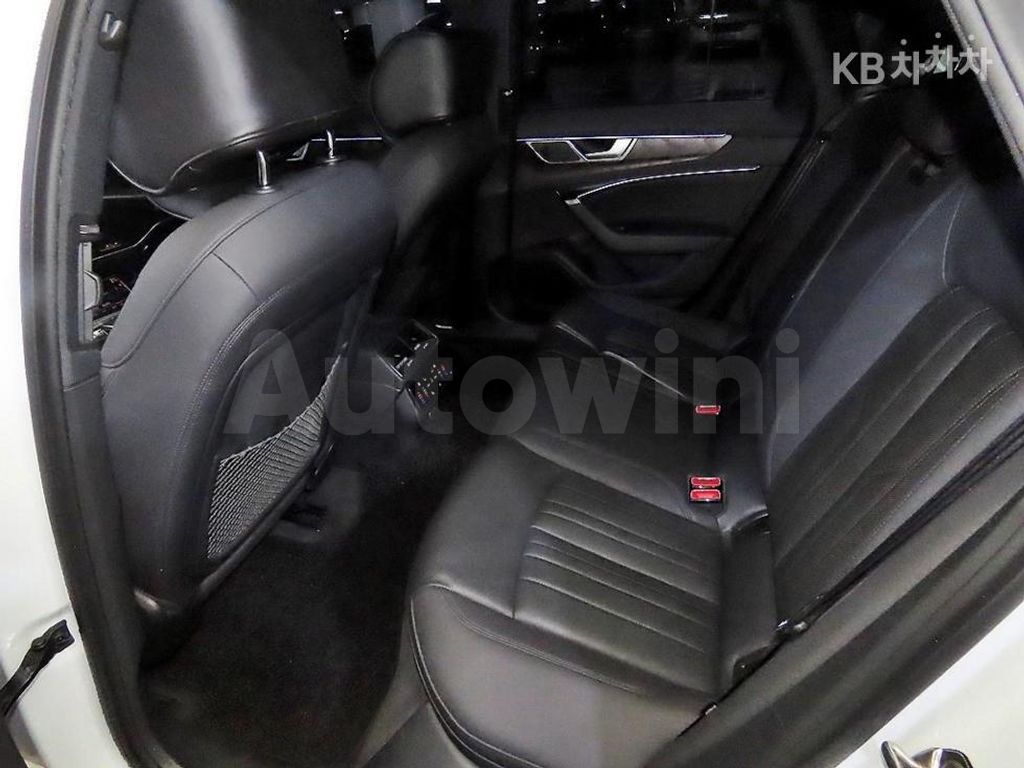 Audi A6(C8) 40 TDI Premium — снимка 7