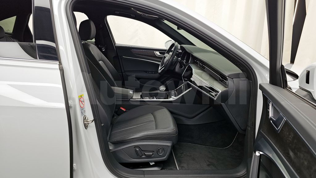 Audi A6(C8) 45 TDI Quattro Premium — снимка 11