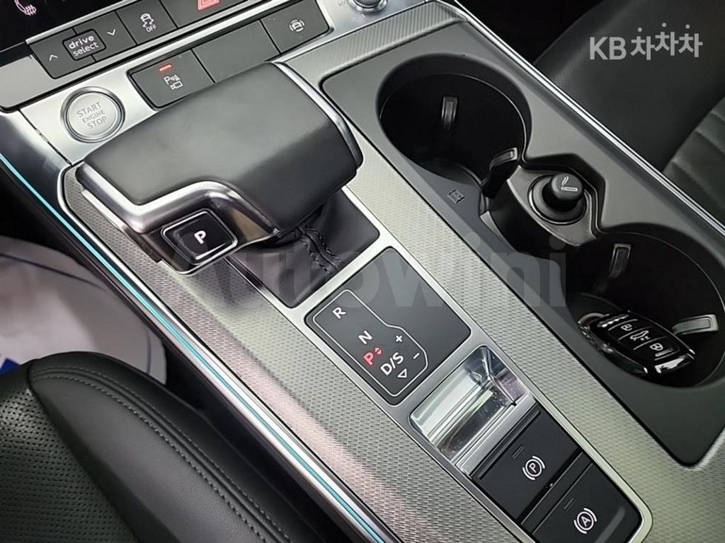 Audi A6(C8) 45 TFSI Basic — снимка 8