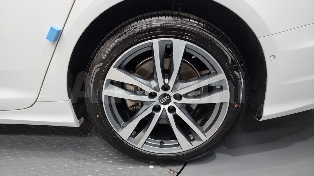 Audi A6(C8) 45 TFSI Quattro Premium — снимка 5