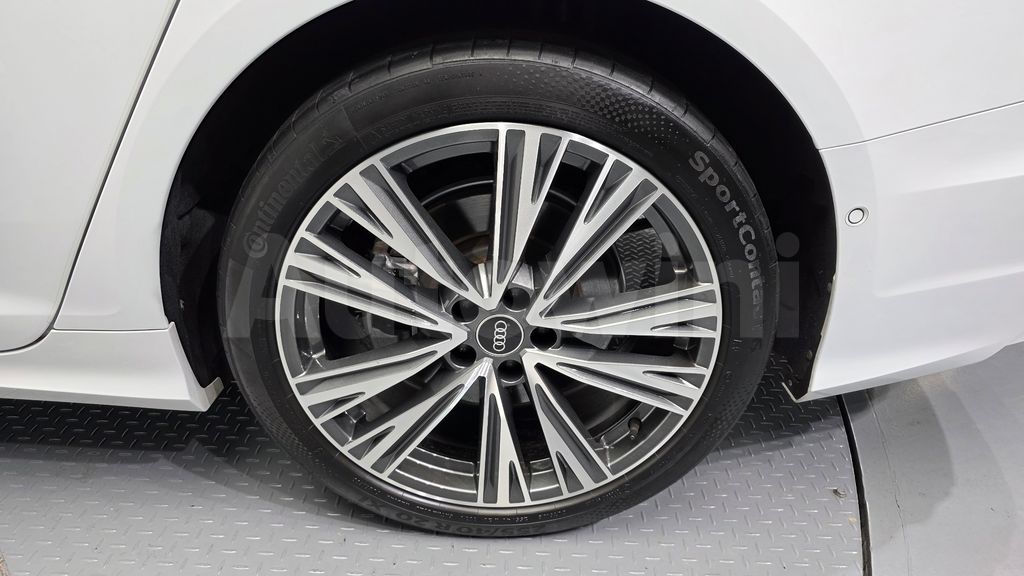 Audi A6(C8) 45 TFSI Quattro Premium — снимка 5