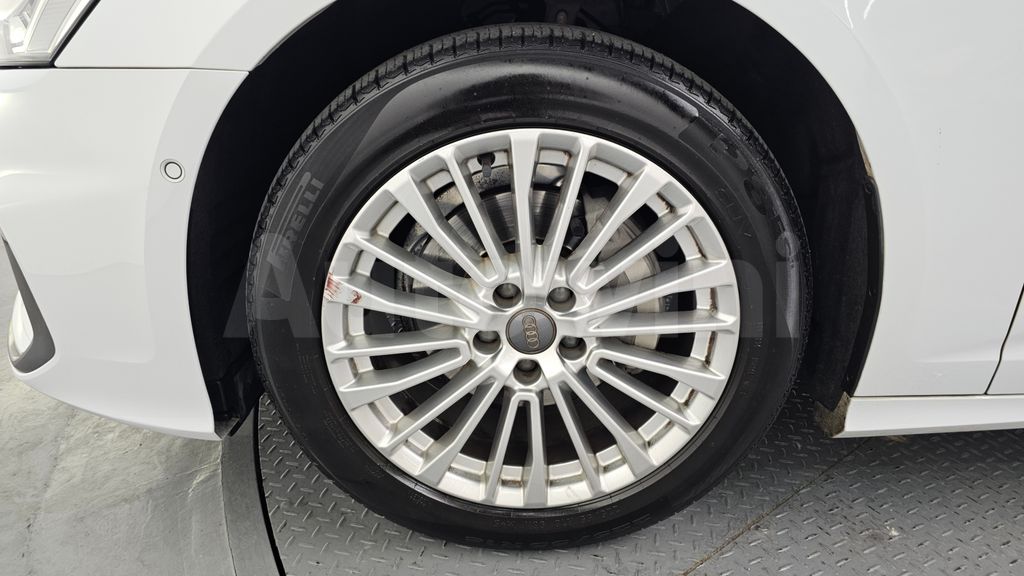 Audi A6(C8) 40 TDI Quattro Premium — снимка 5