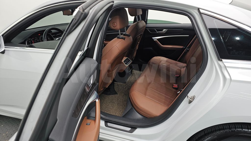 Audi A6(C8) 40 TDI Quattro Premium — снимка 13