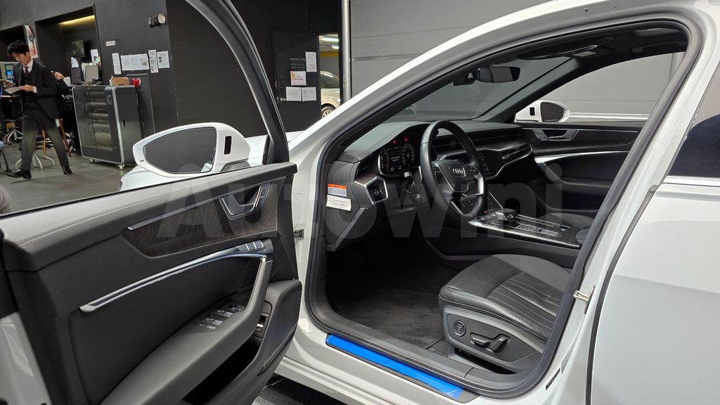 Audi A6(C8) 40 TDI Premium — снимка 11