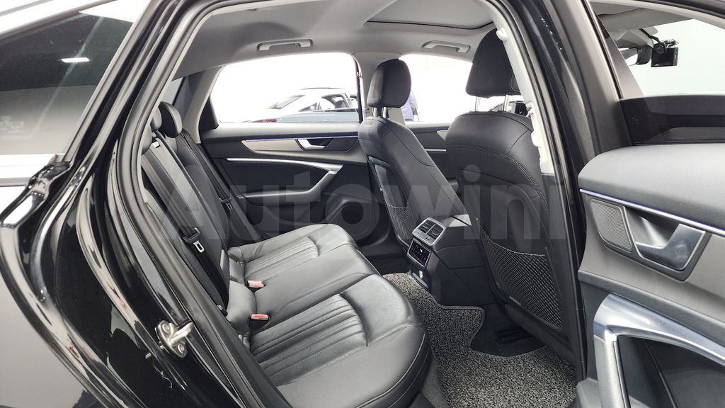 Audi A6(C8) 45 TFSI Quattro — снимка 12