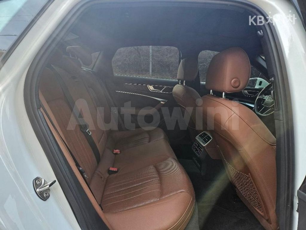 Audi A6(C8) 45 TFSI Quattro Premium — снимка 16