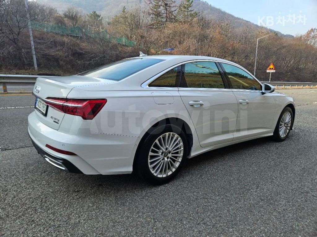 Audi A6(C8) 45 TFSI Quattro Premium — снимка 6