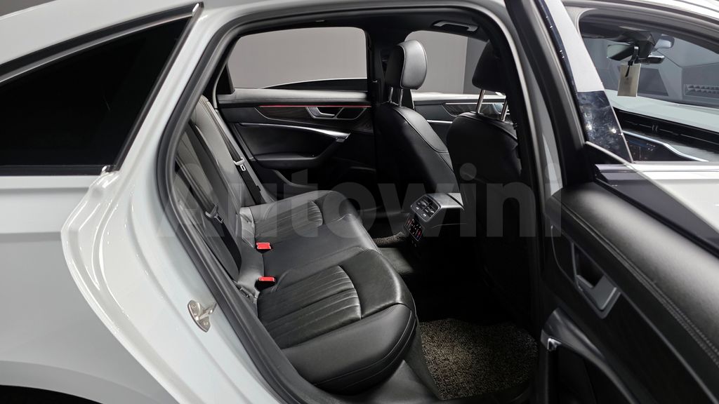 Audi A6(C8) 45 TFSI Quattro Premium — снимка 12