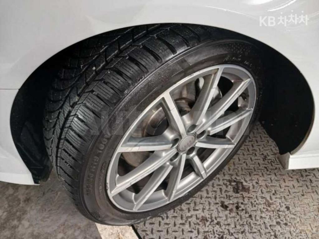 Audi A6 40 TDI Quattro Premium C7(15~) — снимка 20