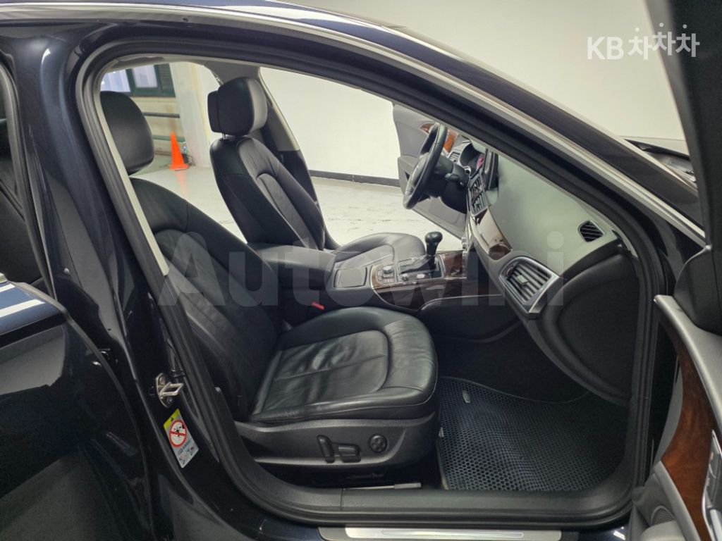 Audi A6 2.0 TFSI Quattro Quattro Dynamic C7(13Y~) — снимка 12