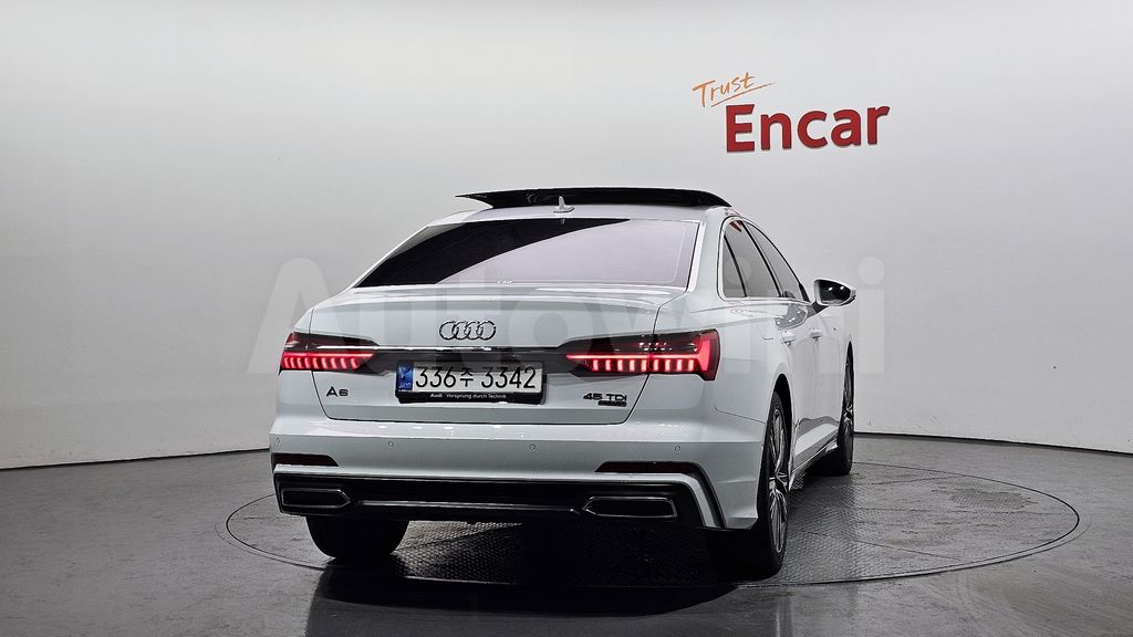 Audi A6(C8) 45 TDI Quattro Premium — снимка 4
