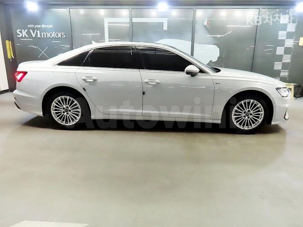 Audi A6(C8) 40 TDI Premium — снимка 3