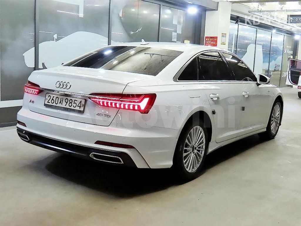 Audi A6(C8) 40 TDI Premium — снимка 4