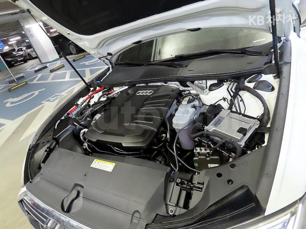 Audi A6(C8) 40 TDI Premium — снимка 19