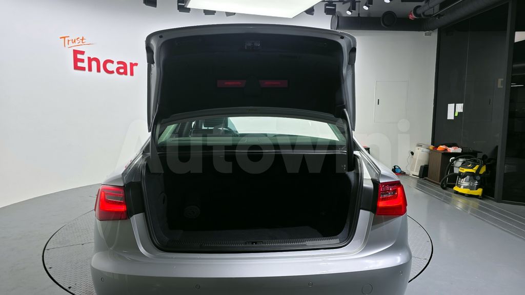 Audi New A6 2.0 TFSI Quattro Dynamic C7 — снимка 20
