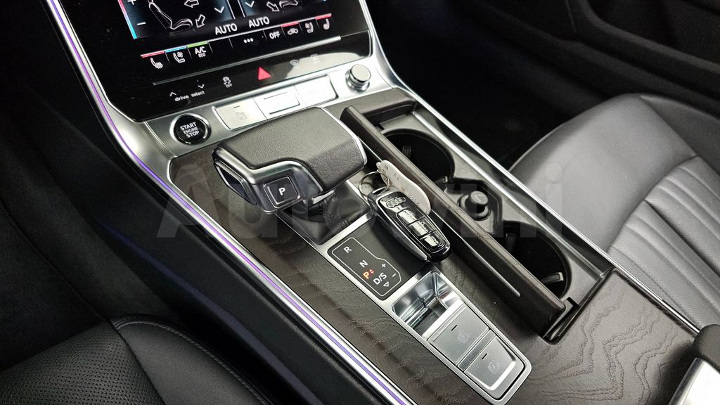 Audi A6(C8) 40 TDI Quattro Premium — снимка 9