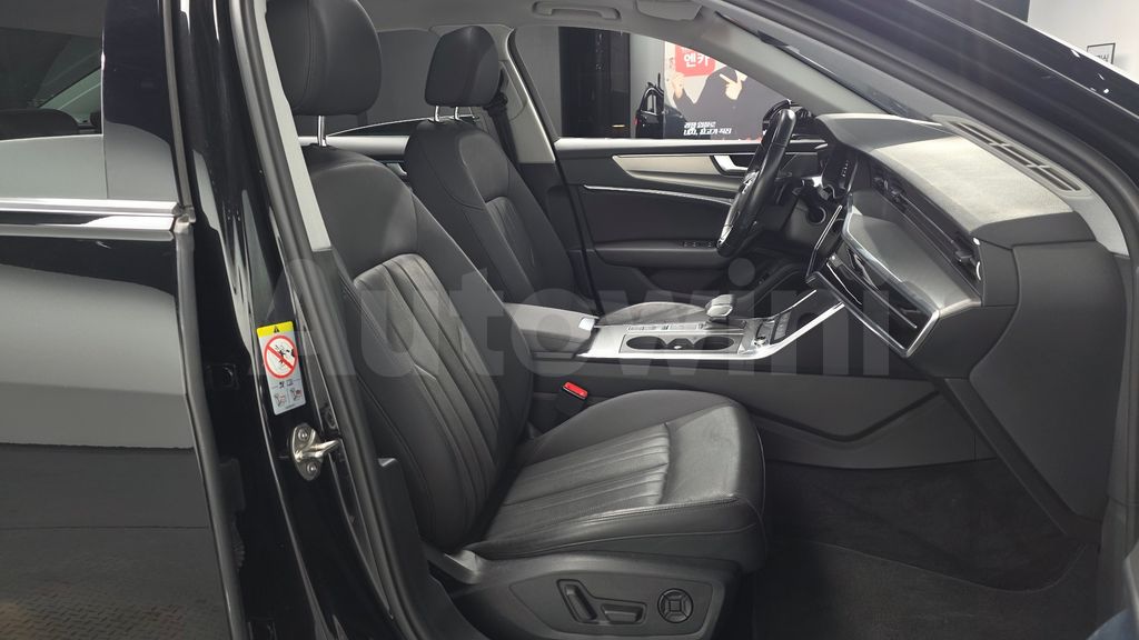 Audi A6(C8) 45 TFSI — снимка 10
