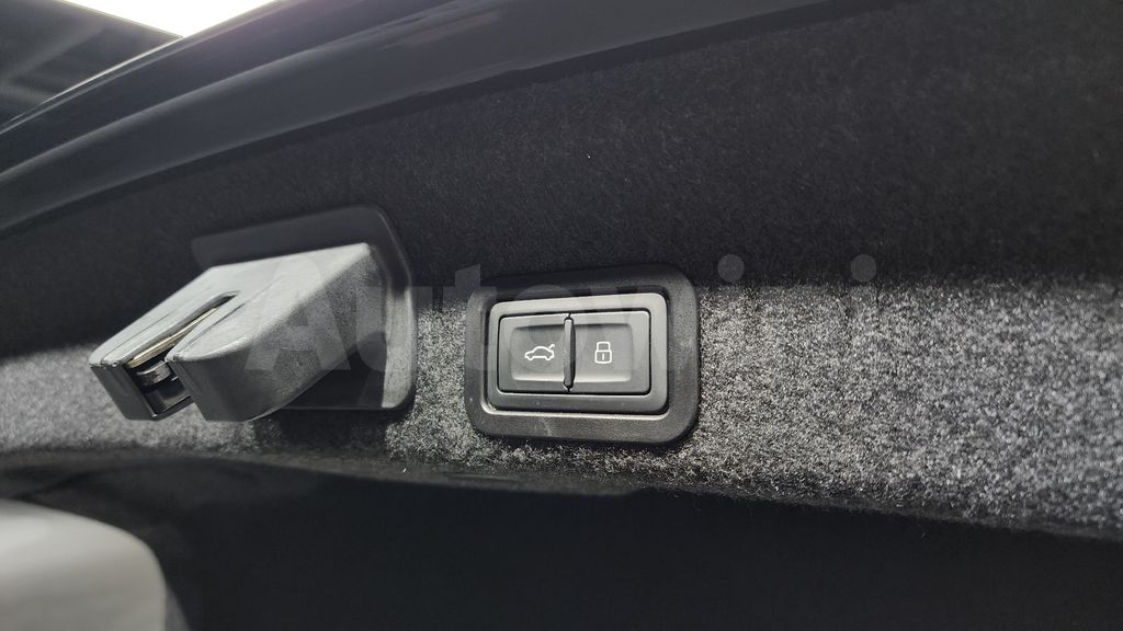 Audi A6(C8) 40 TDI — снимка 20