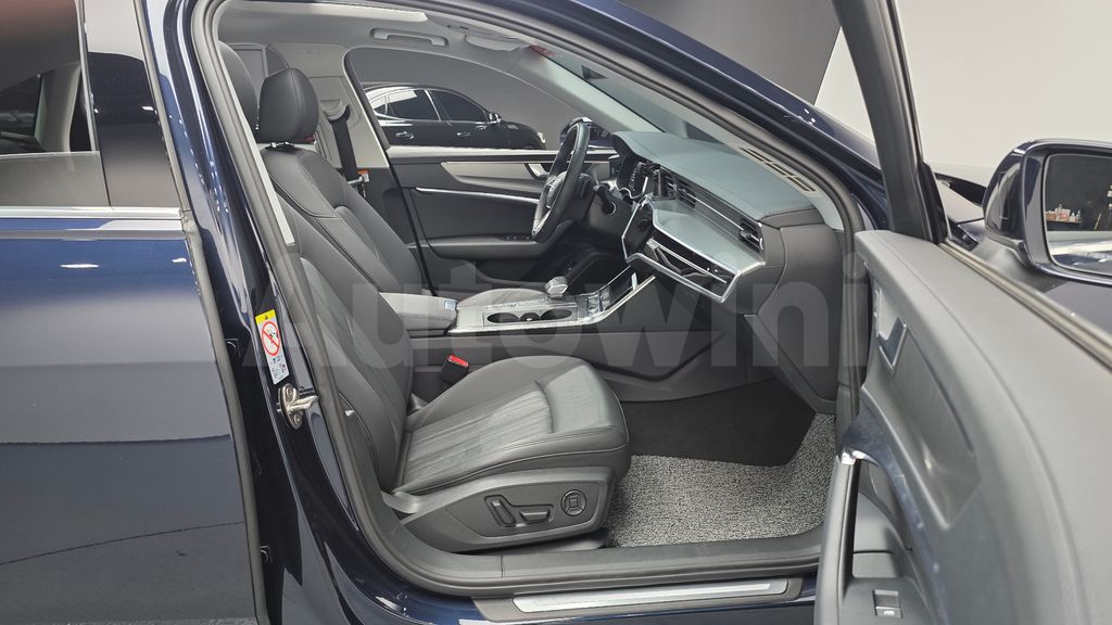 Audi A6(C8) 45 TFSI — снимка 10