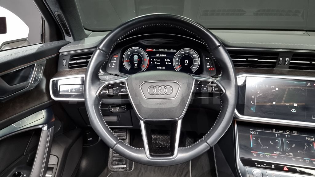 Audi A6(C8) 45 TDI Quattro Premium — снимка 13