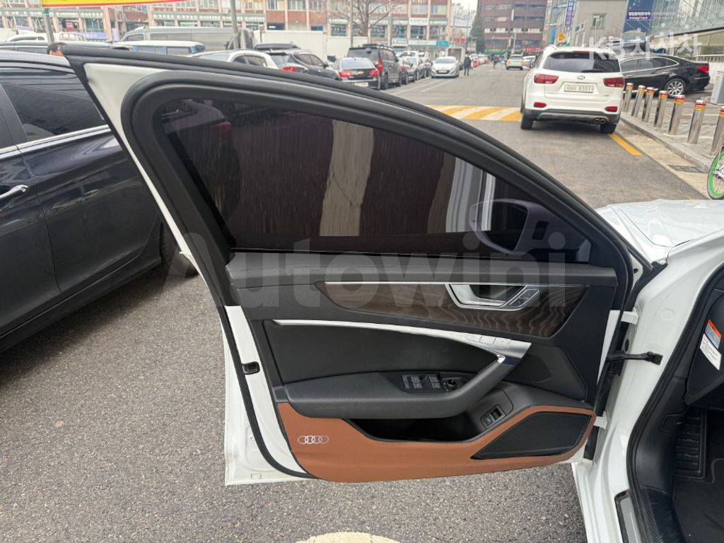 Audi A6(C8) 45 TFSI Quattro Premium — снимка 20