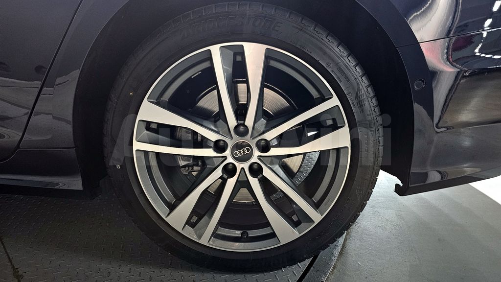 Audi A6(C8) 45 TDI Quattro Premium — снимка 5
