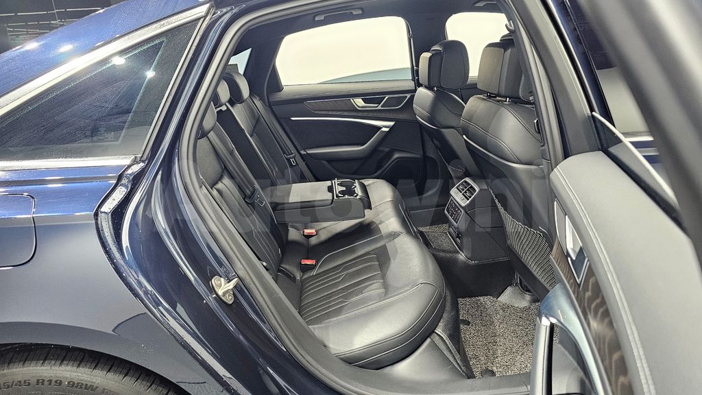 Audi A6(C8) 45 TFSI Quattro Premium — снимка 11
