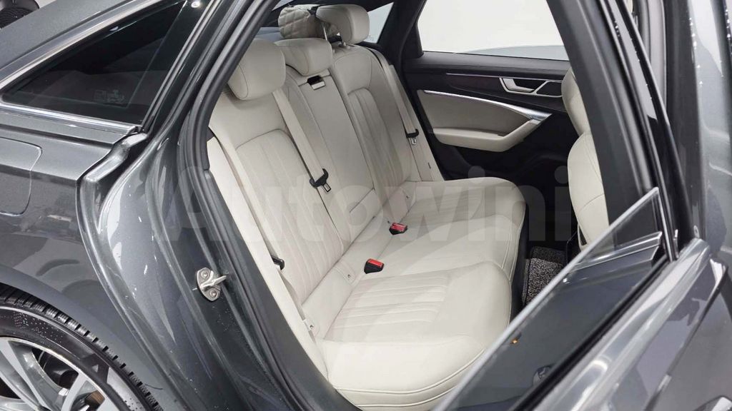 Audi A6(C8) 40 TDI Premium — снимка 12