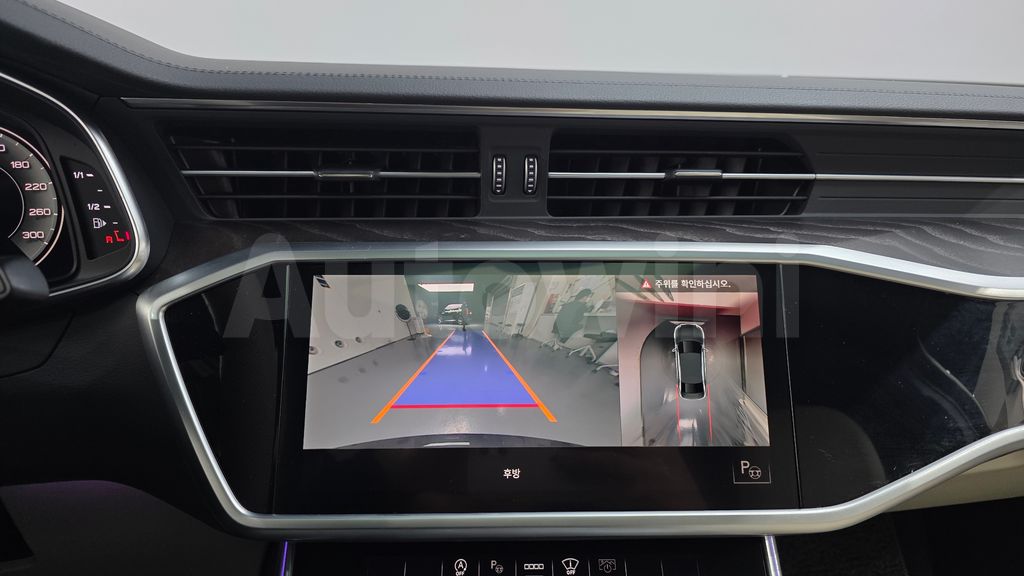 Audi A6(C8) 40 TDI Premium — снимка 14