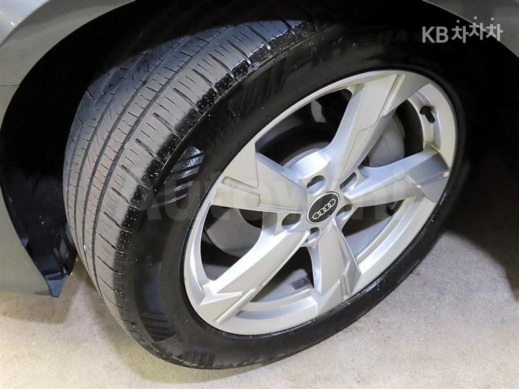 Audi A6(C8) 45 TFSI Basic — снимка 20