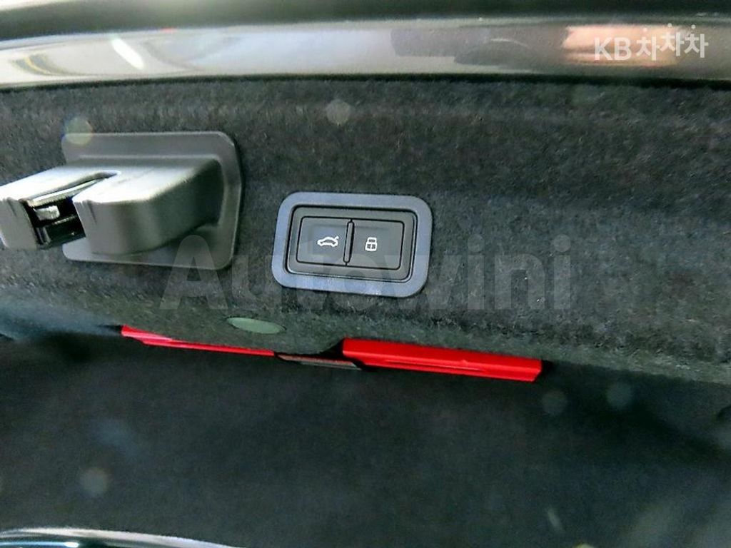 Audi A6(C8) 45 TFSI Basic — снимка 17