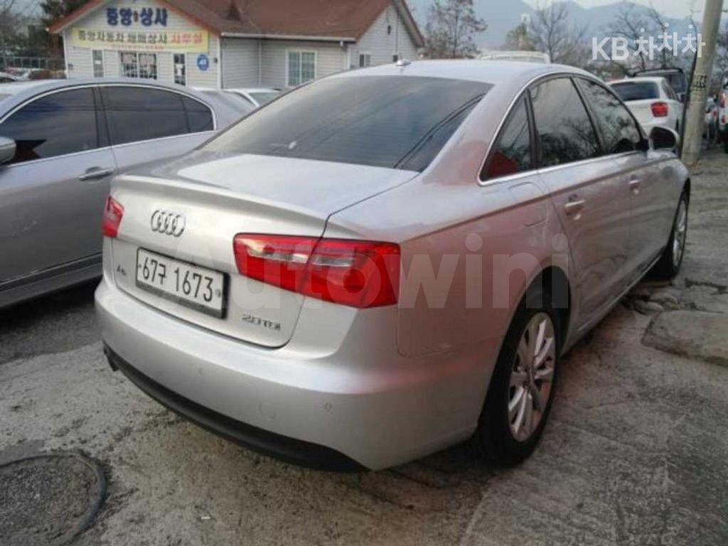 Audi A6 2.0 TDI C7 — снимка 4