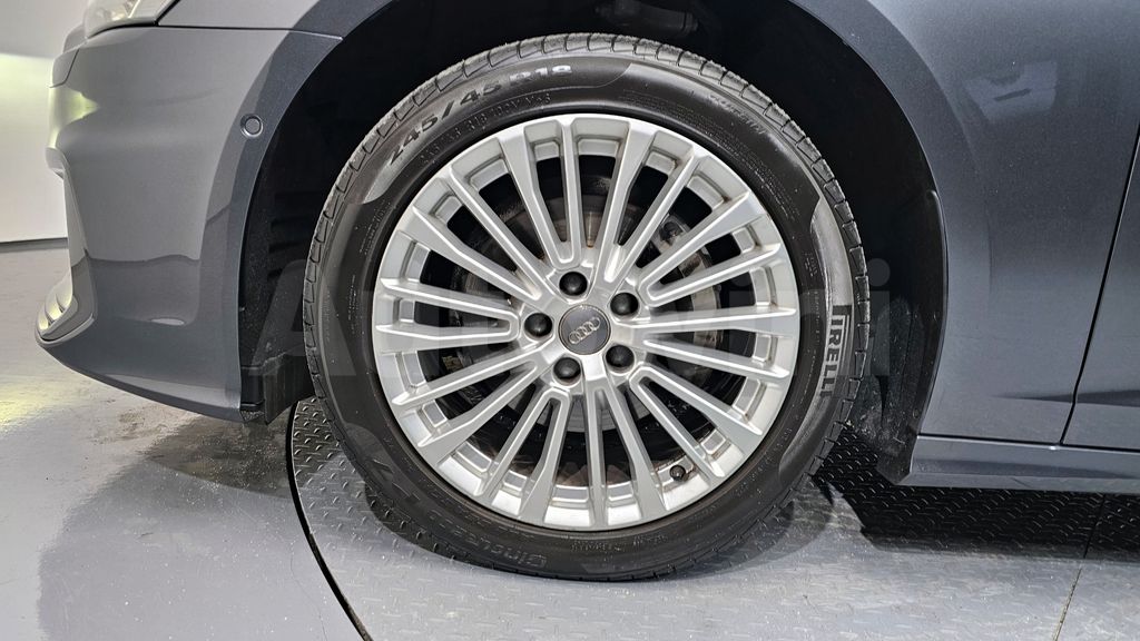 Audi A6(C8) 40 TDI Quattro Premium — снимка 5