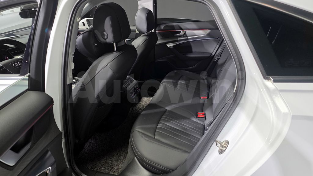 Audi A6(C8) 45 TFSI Quattro — снимка 11
