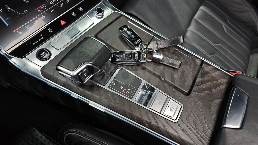 Audi A6(C8) 40 TDI Premium — снимка 11