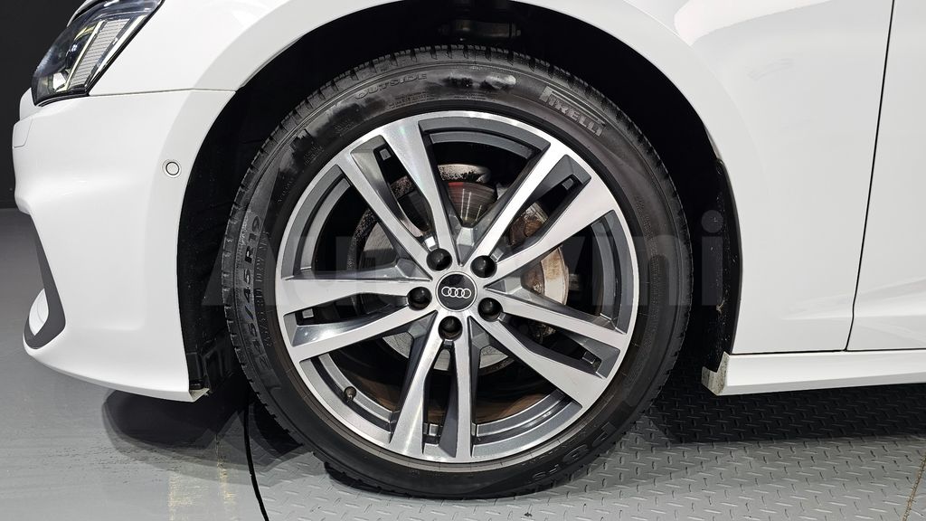 Audi A6(C8) 40 TDI Premium — снимка 6
