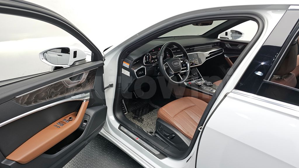 Audi A6(C8) 40 TDI Quattro Premium — снимка 11